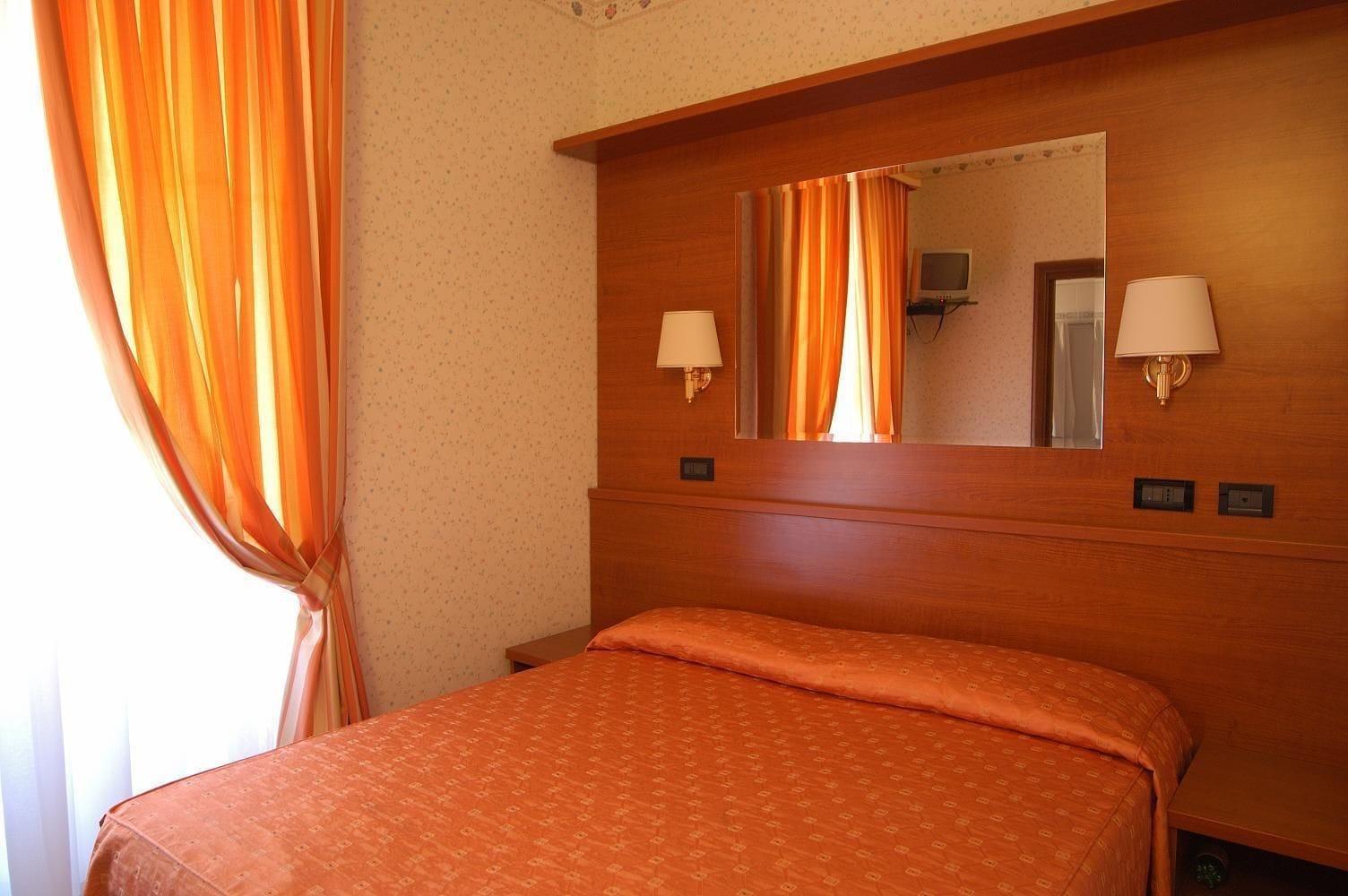 Hotel Dina Ρώμη Εξωτερικό φωτογραφία