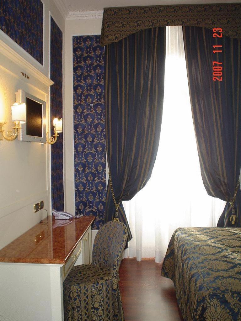Hotel Dina Ρώμη Εξωτερικό φωτογραφία